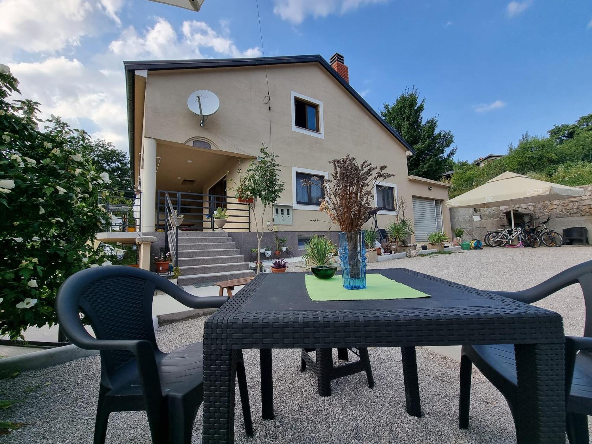 Haus Natura Jurdani Exterior foto